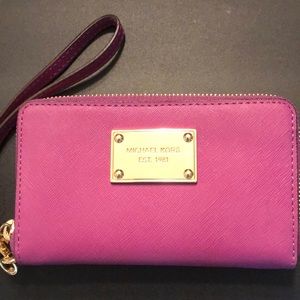 Michael Kors phone wallet